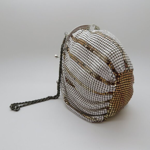 Women Handheld Chain Strap KissLock Purse White Gold Metal Mesh Mini Evening Bag - Picture 10 of 14